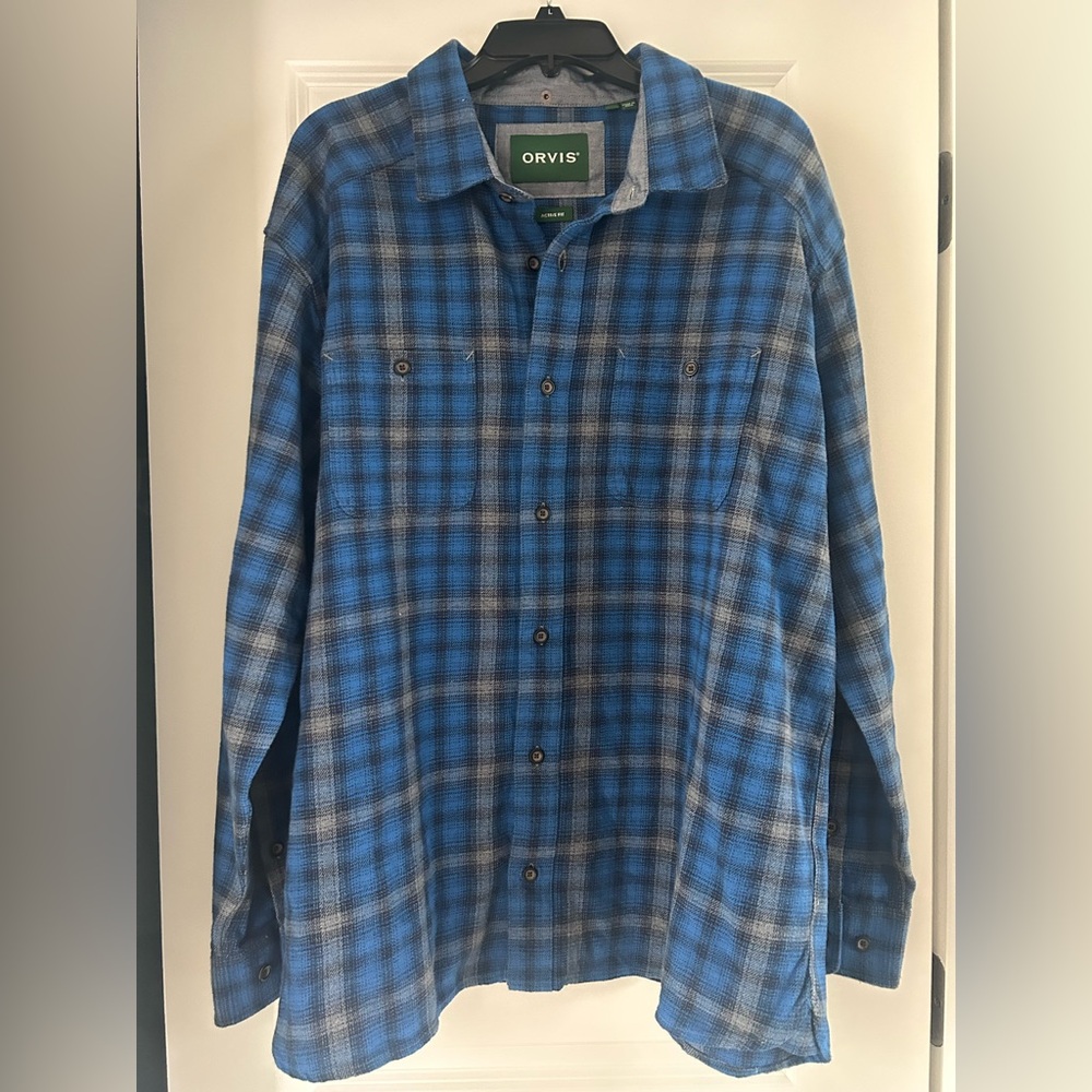 Orvis Men's Casual Blue and Gray Flannel Plaid Shirt